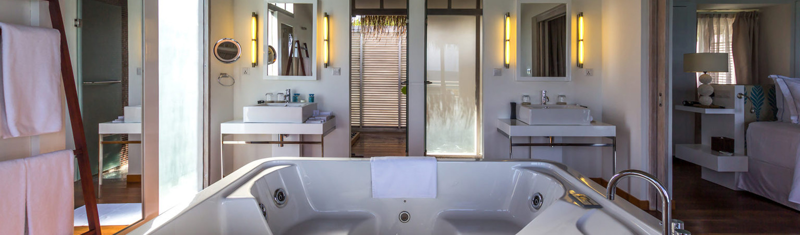  Water Villa Suite with Pool