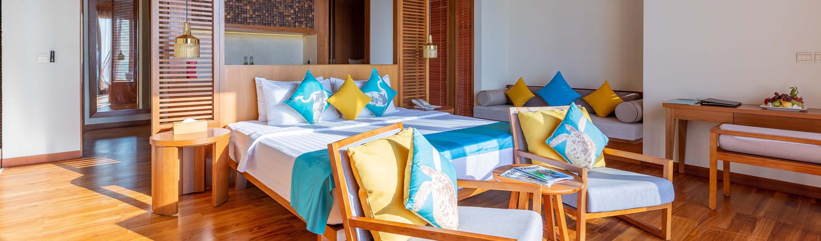 Furaveri Maldives Ocean Pool Villa