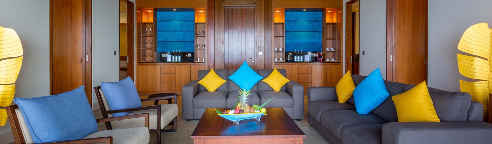  Two Bedroom Reef Residence With Pool